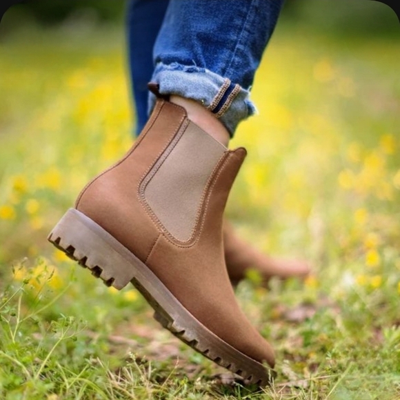 Thursday Boot Company Legend Chelsea Boots - Picture 1 of 10